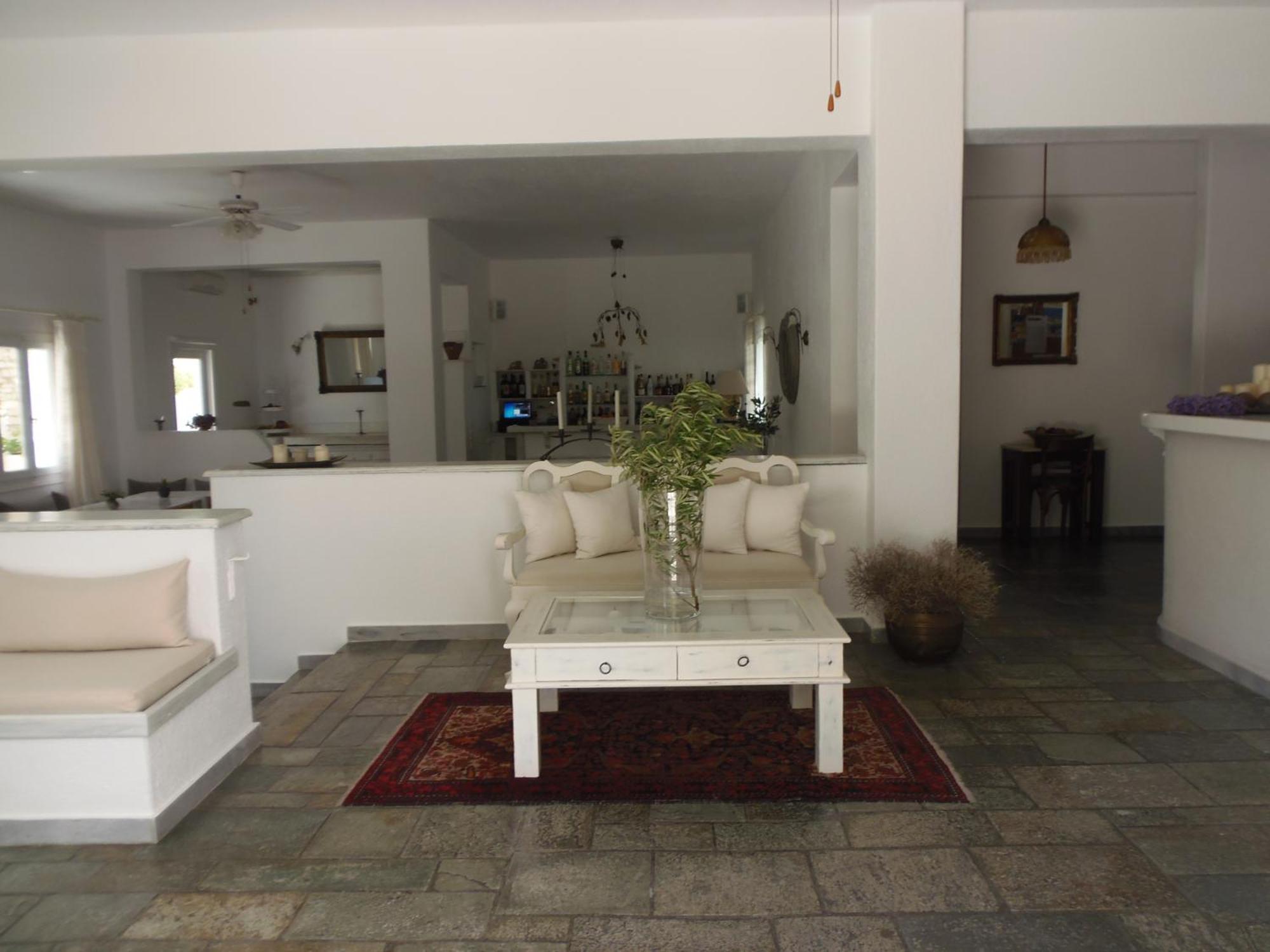 Manos Hotel Naousa