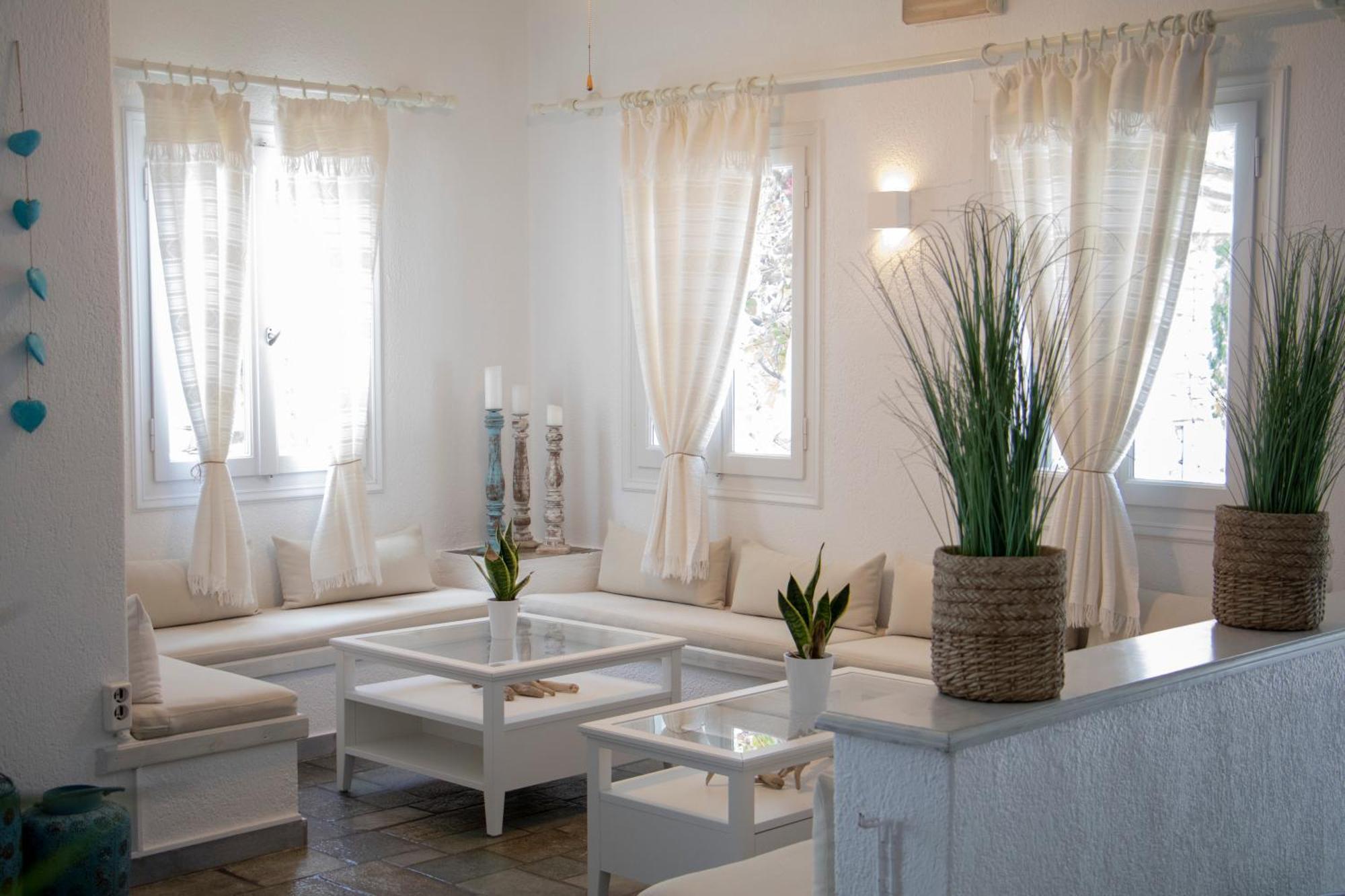 Manos Hotel Naousa